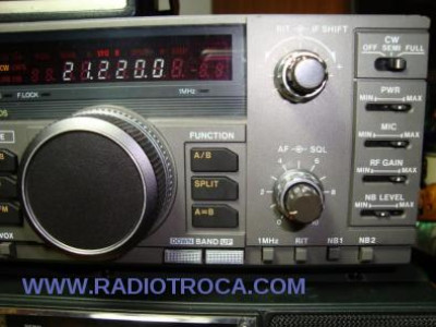 VENDO OU TROCO KENWOOD TS 140S POR R$ 1.800,00 REAIS !!!