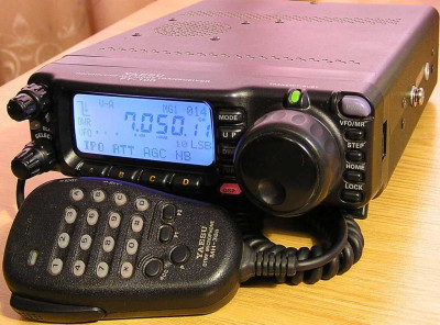 Compro painel do Yaesu FT-100 ou FT-100D