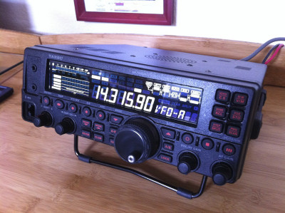 VENDO RADIO YAESU HF - FT450AT