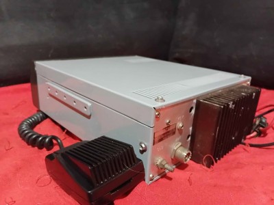 EU ESTOU COLOCANDO A VENDA UM TRANCEPTOR YAESU FT 7B ,RÁRIDADE #### — Miniatura 3