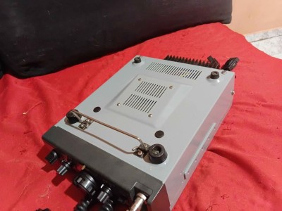 EU ESTOU COLOCANDO A VENDA UM TRANCEPTOR YAESU FT 7B ,RÁRIDADE #### — Miniatura 4